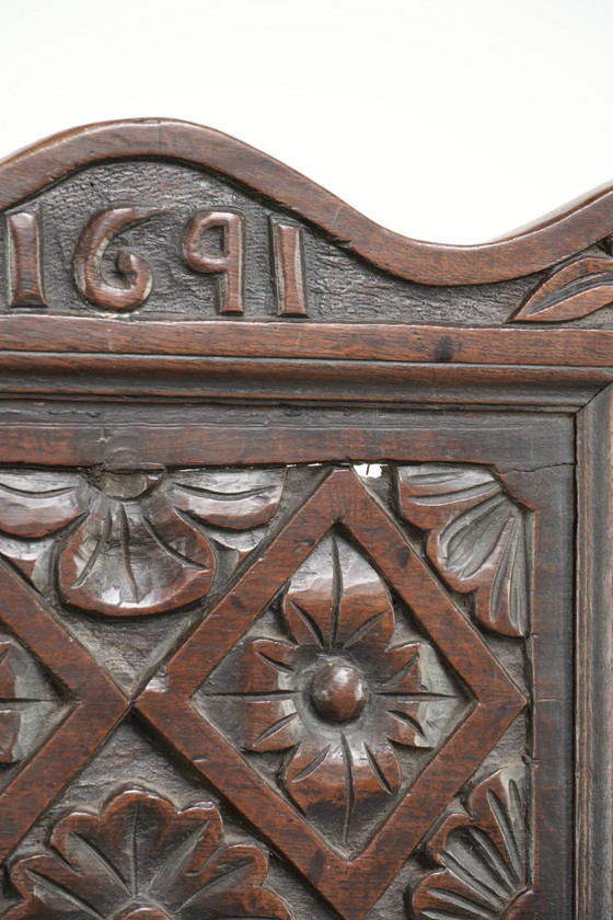 Image 1 of Silla Wainscott inglesa única del siglo XVIII con magníficas tallas de madera y una apariencia hermosa.