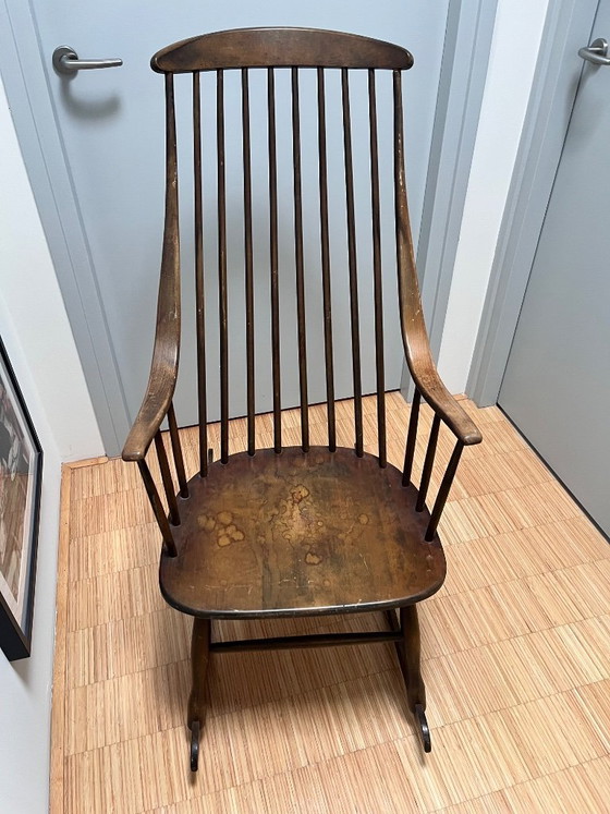 Image 1 of Schommelstoel Grandessa Zweeds design door Lena Larsson