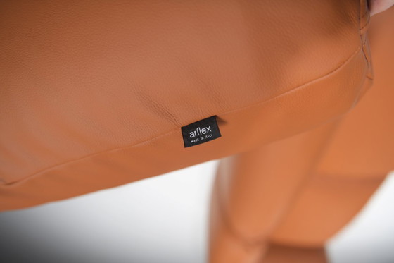Image 1 of Splendido divano Marenco XL in pelle color cognac disegnato da Mario Marenco per Arflex Italia.