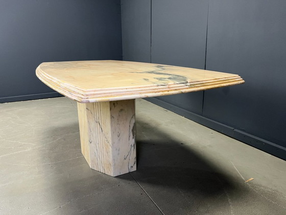 Image 1 of Vintage marmeren eettafel, jaren 70