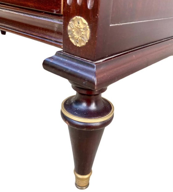 Image 1 of Cassettone in mogano in stile Luigi XVI, stile Direttorio