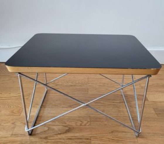 Image 1 of Mesa auxiliar Charles y Ray Eames para Vitra, 1999