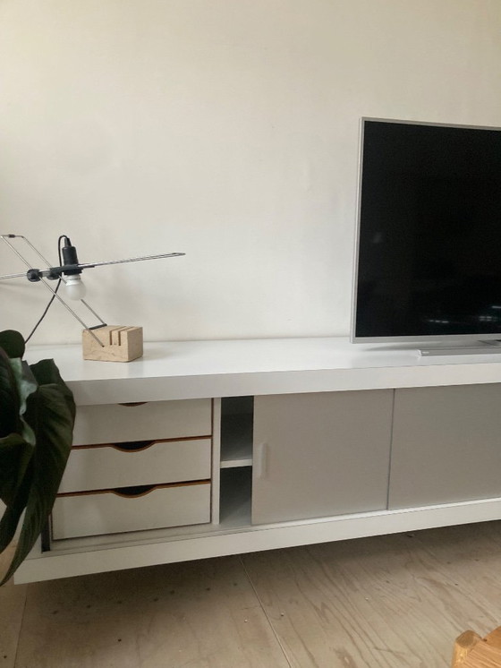 Image 1 of Castelijn wall unit hanging