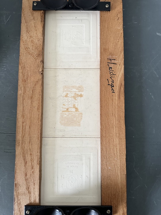 Image 1 of Portariviste o giornali vintage con piano in piastrelle olandesi – H. Eidingel – anni '50/'60