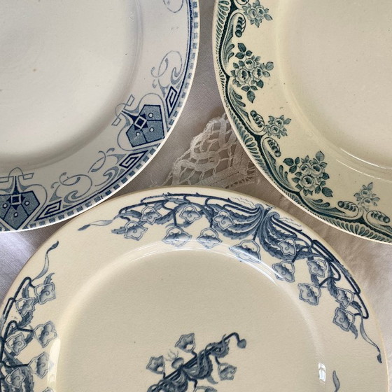 Image 1 of Set of 6 mismatched ironstone dinner plates, antique Sarreguemines earthenware, Choisy le Roi Boulanger