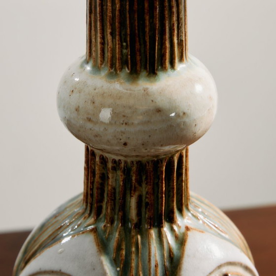 11093 Ceramic Table Lamp (photo 6 of 9)