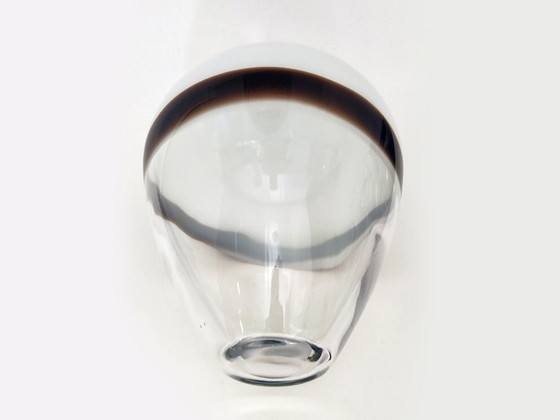 Vase Glass Design Semi-Transparent (photo 5 of 7)