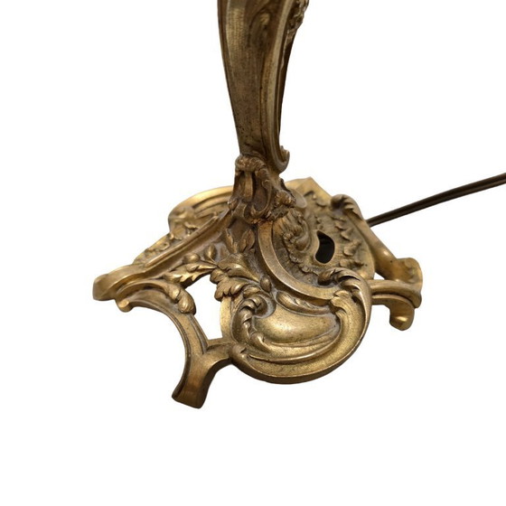 Image 1 of Lámpara de mesa de bronce de estilo rococó