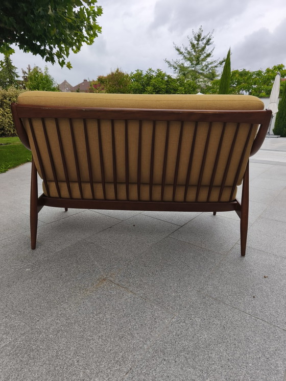Sofá de teca Diseño danés años 50 Hvidt Molgaard Diseño escandinavo – France & Søn, Sofás de 2 plazas, Wood (photo 5 of 9)