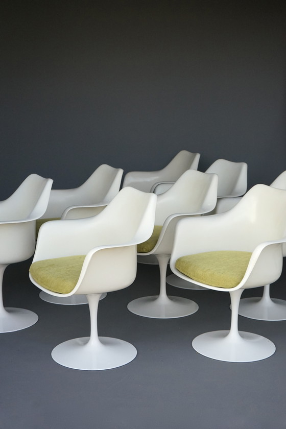 Image 1 of vintage Tulip Stoelen van Eero Saarinen voor Knoll International. 1960s