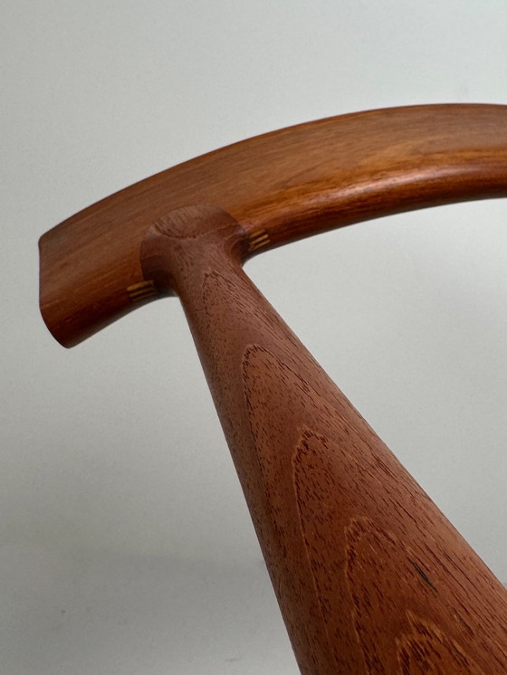 Image 1 of Set van 8 model nr. 7 eetkamerstoelen van Johannes Andersen voor Uldum Møbelfabrik