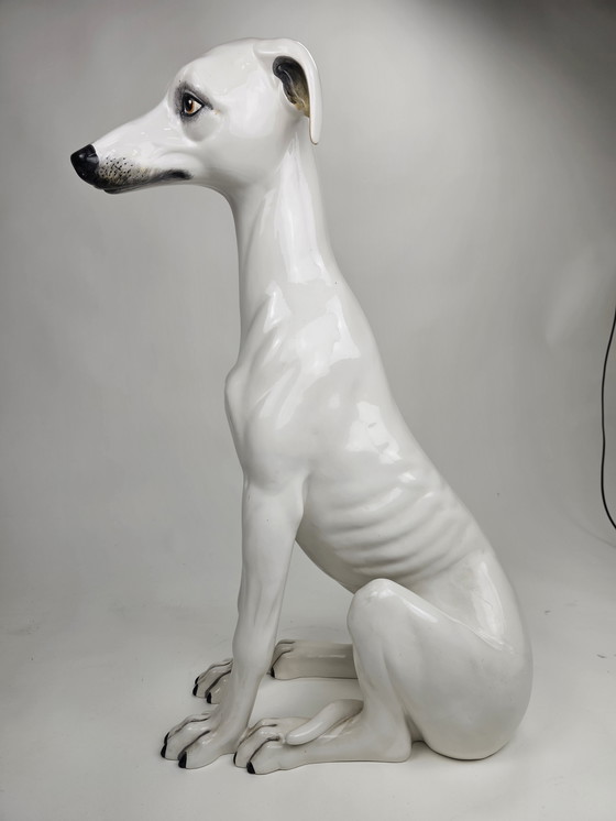 Image 1 of Galgo Cerámica blanca
