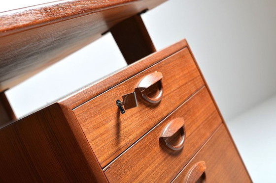 Image 1 of Escritorio independiente de teca de Kai Kristiansen