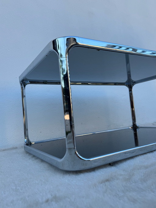 Table basse chrome et verre fumé années 70