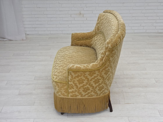 Image 1 of Sofá danés de dos plazas de los años 50, terciopelo verde/Honing Furniture