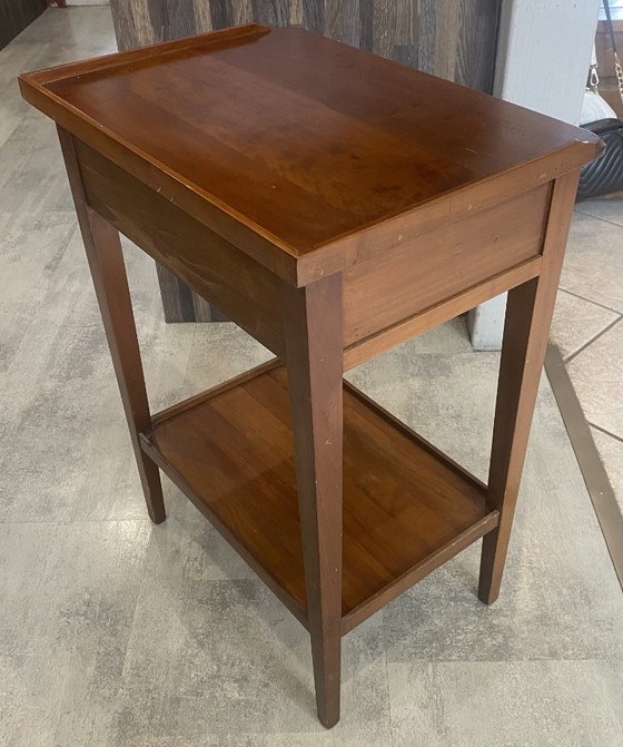 Image 1 of Table d’appoint 2 tiroirs merisier 1950