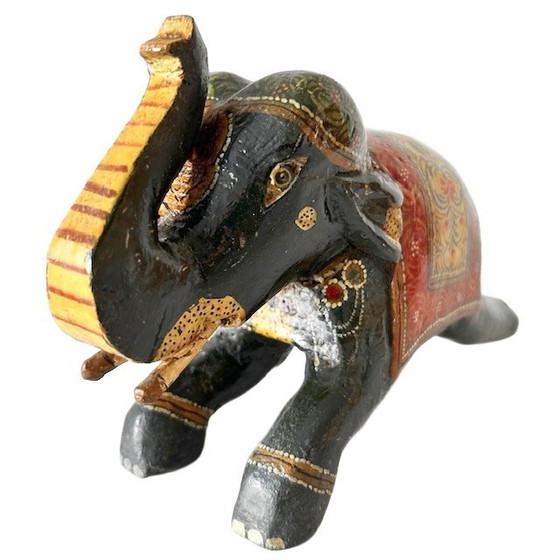 Image 1 of Vintage handgesneden decoratieve houten olifant Rajasthani-stijl handgeschilderd 1960's