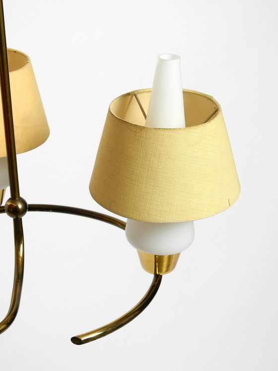 Image 1 of Sehr seltene Mid Century Deckenlampe aus Messing mit Glas- und Stoffschirmen