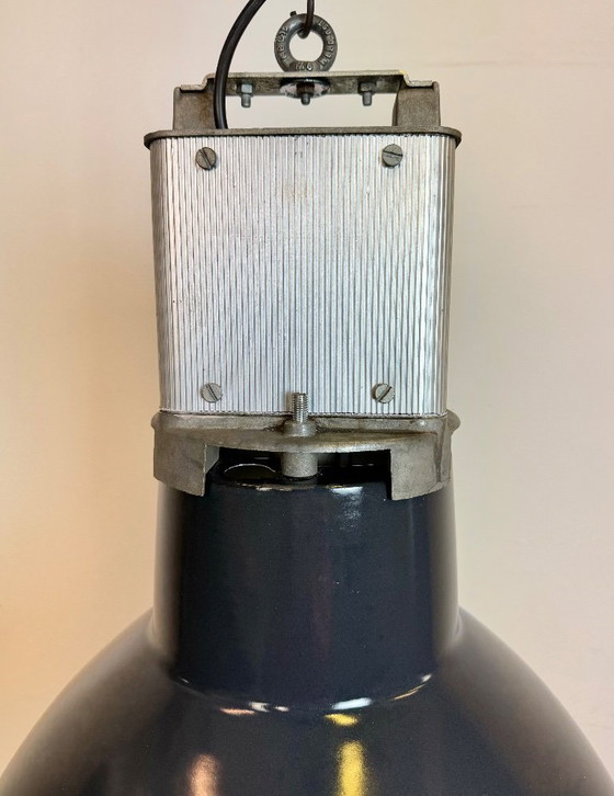 Image 1 of Lampada a sospensione industriale francese in smalto blu scuro di MAZDA, anni '60