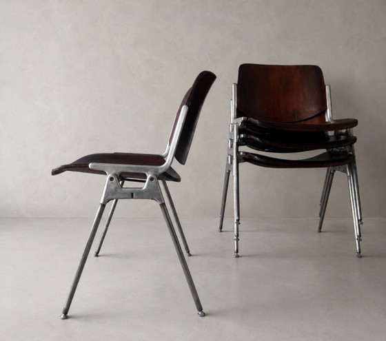 Image 1 of 4 vintage Castelli stoelen, bruin hout, prachtig patina