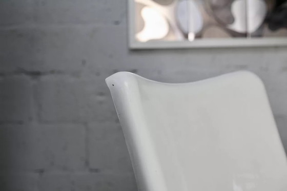 Image 1 of Leunstoel uit het ruimtetijdperk