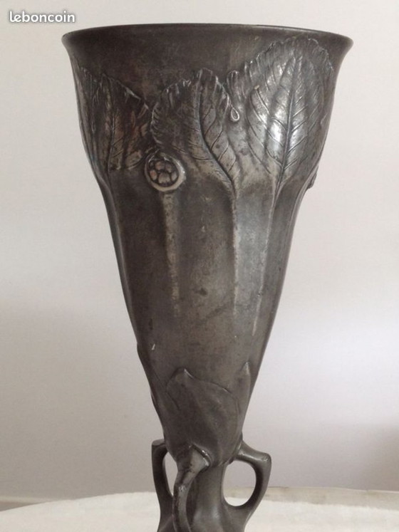 Image 1 of Pewter vase by Kayserzinn 4445, Art Nouveau floral relief, circa 1905