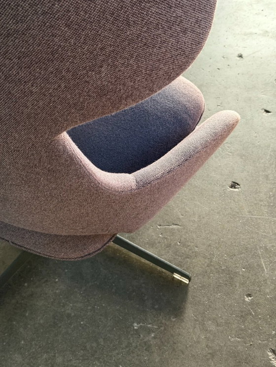 Image 1 of Artifort Kalm Fauteuil | Poef
