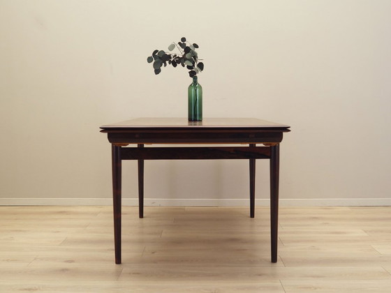 Image 1 of Table en bois de rose, design danois, années 1970, production : Danemark
