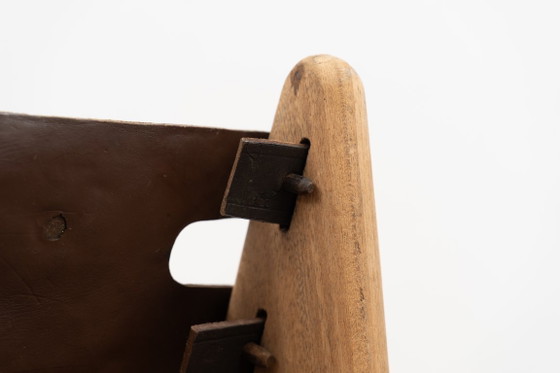 Image 1 of Petit fauteuil à bascule suspendu par Angel Pazmino