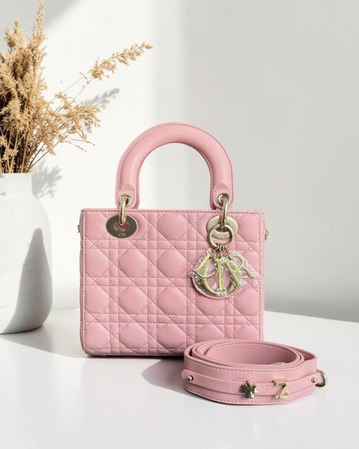 Borsa Dior Lady Small ABC Flap - Pelle di agnello Cannage rosa chiaro con finiture dorate MyABC