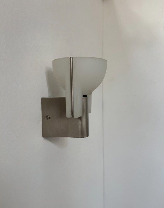 Image 1 of Coppia di applique vintage, metallo cromato e vetro sabbiato stampato, Italia, 1980