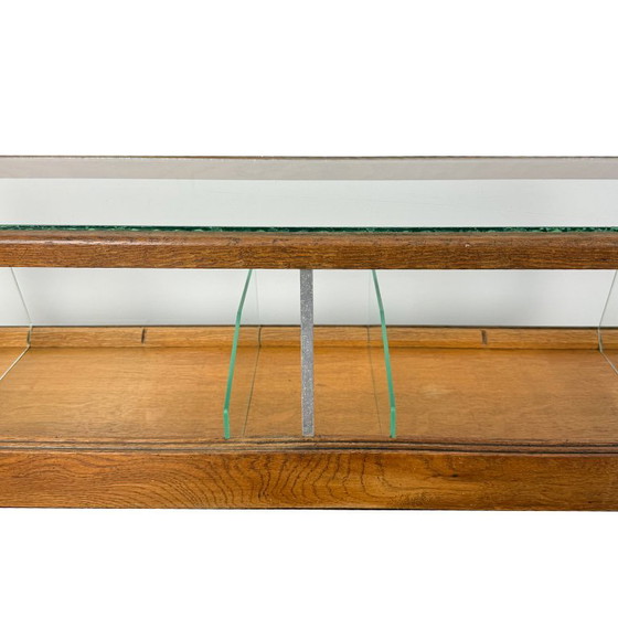 Vintage vitrinekast van hout en glas, Vitrinekasten, Bruin (foto 10 van 12)