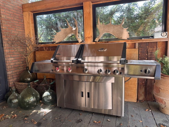 Image 1 of Napoleon prestige II bbq