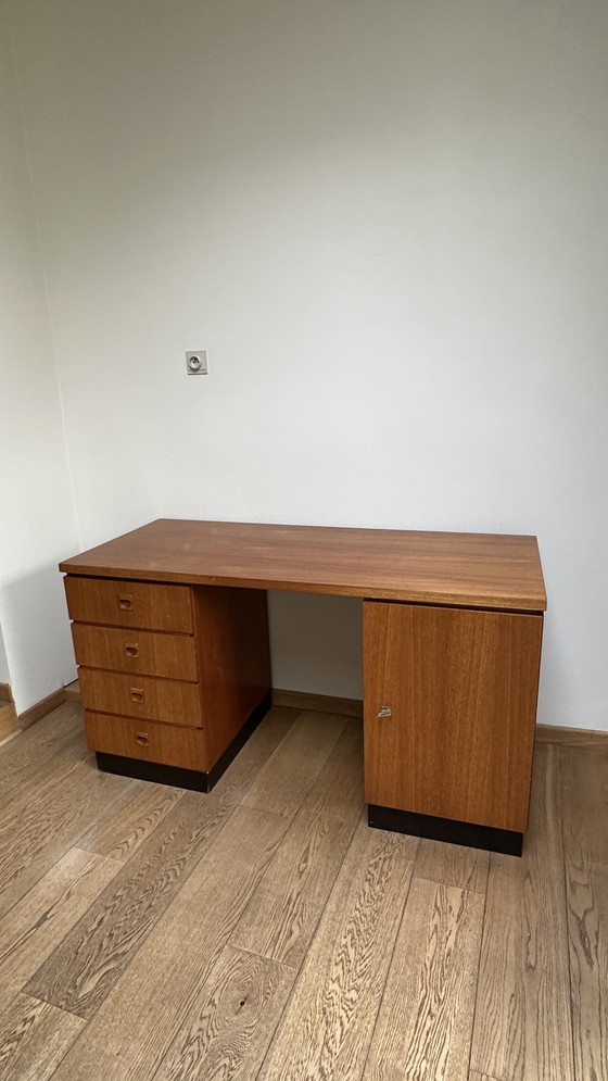 Image 1 of Vintage bureau in mid-century modern stijl - Deens design - retro - Scandinavisch -