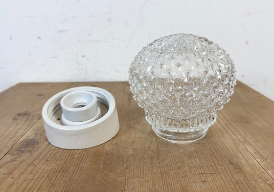 Image 1 of Applique murale vintage en porcelaine blanche, années 1970