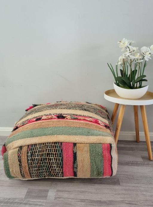 Kelim berber poef roze, vintage zitkussen 