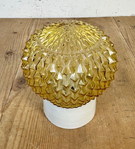 Image 1 of Lampada da soffitto vintage in porcellana bianca, anni '70