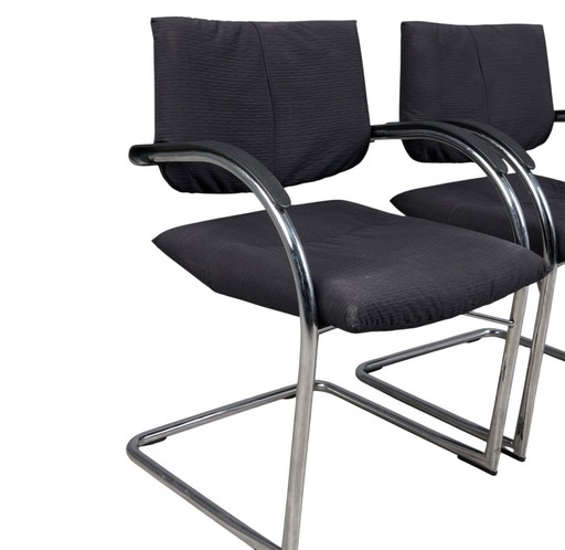 2x Vitra chaise cantilever/chaise modèle 'Visavis' tube d'acier et tissu Suisse