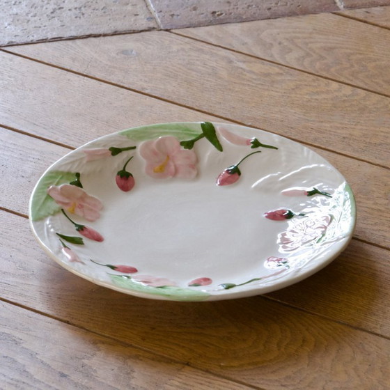 Image 1 of Vintage Portuguese earthenware dish with strawberries and pink flowers
