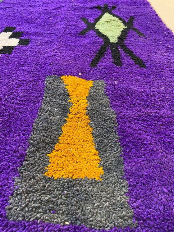 Tapis marocain blanc cassé avec motifs colorés, 250cm x 150cm (photo 9 of 9)