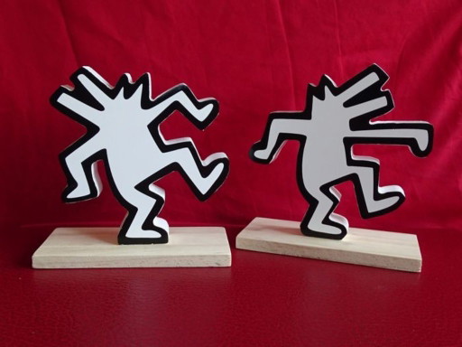 Keith Haring - Limited Edition Dancing Dogs Bookends / Decorative Object (Set) – decoratieve objecten, Wood