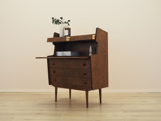 Deens secretair bureau uit de jaren 60 met walnootfineer en uitschuifbaar schrijfoppervlak. – Ladekasten (photo 4 of 19)