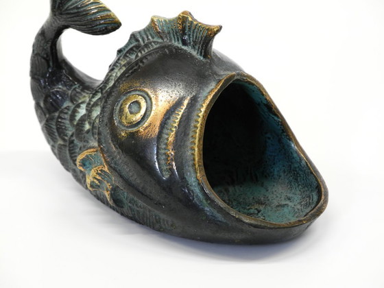 Image 1 of Beautiful Mid Century bronze table or hand ashtray by Walter Bosse in the shape of a fish