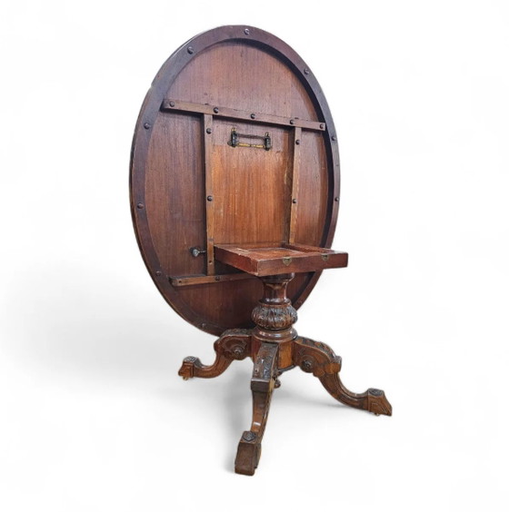 Ovaler viktorianischer Klapptisch
Frühstückstisch / 1840er Jahre – Esstische (photo 3 of 22)