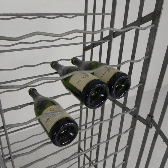 Image 1 of Casier à vin rigide Steel Fer pour 300 bouteilles, années 1950