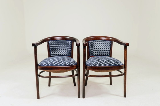 Image 1 of Art-Deco-Sesselset mit zwei Sesseln von Thonet, nachtblauer Jacquard, komplett restauriert