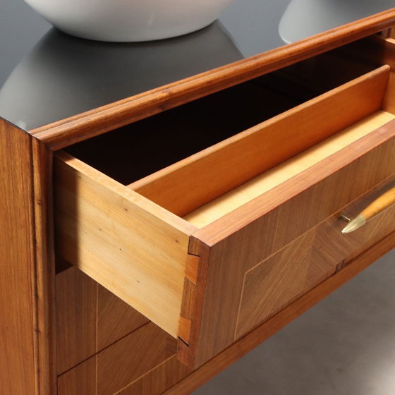 Image 1 of buffet des années 1950 et 1960