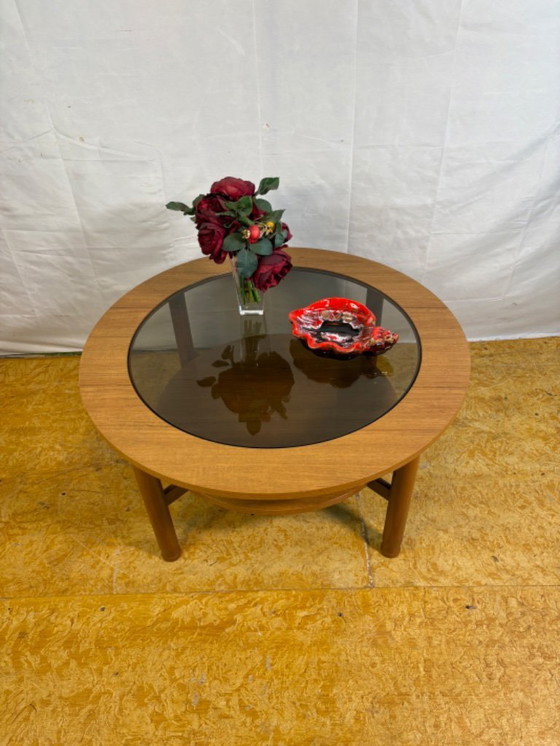 Image 1 of Mid-Century Retro Vintage Round Coffee Table by Schreiber (1960–1970)  A stylish mid-century Scandinavian Design