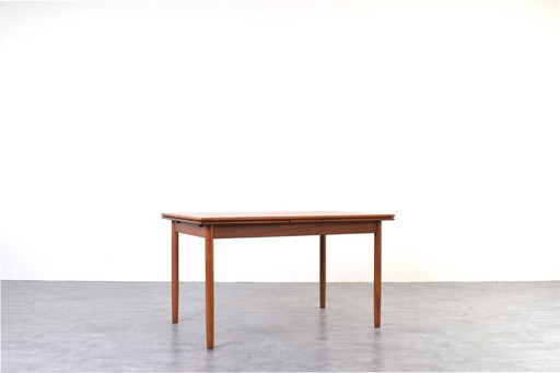 Mid-Century Danish Teak Extendable Dining Table, 1960s.