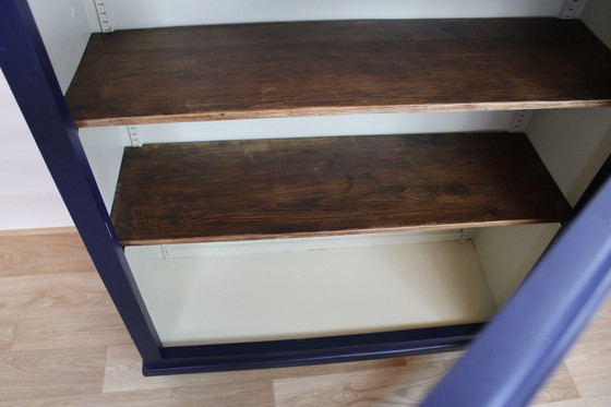 Image 1 of Page 1 of 9 Bibliotheque basse vitree